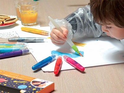 Feutres, crayons + 3 ans