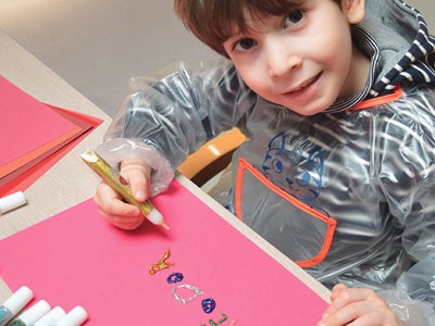 Feutres, crayons + 5 ans